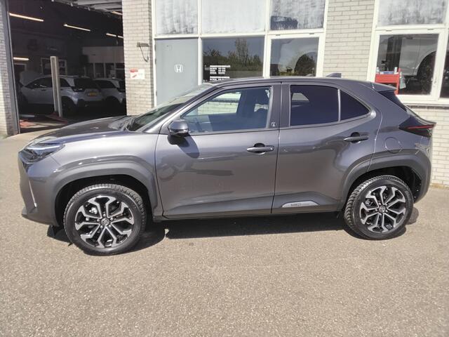 Toyota YARIS Cross 1.5 Hybrid style All season banden*BSM*