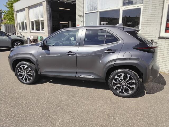 Toyota YARIS Cross 1.5 Hybrid style All season banden*BSM*