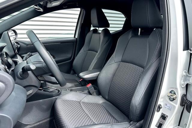 Toyota YARIS 1.5 Hybrid Executive Bi-Tone JBL / HUD