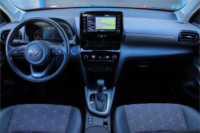 Toyota YARIS Cross 1.5 Hybrid Executive |trekhaak|360 camera|stoel/stuurverwarming|