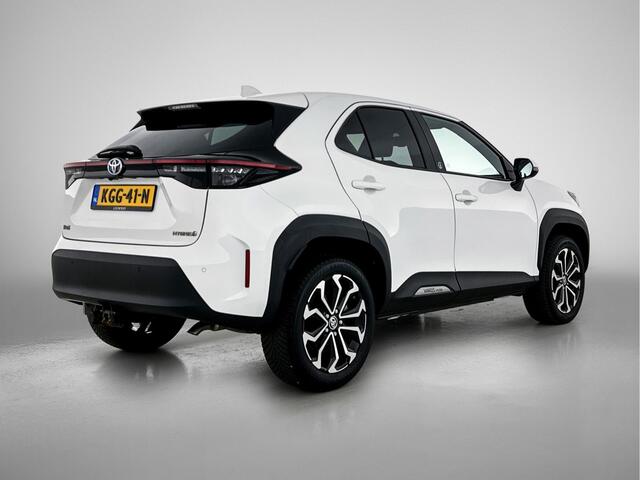 Toyota YARIS Cross 1.5 Hybrid Dynamic (Team D) | Navigatie | BLS | PDC V+A | Stuur-Stoelverwarming | Trekhaak |