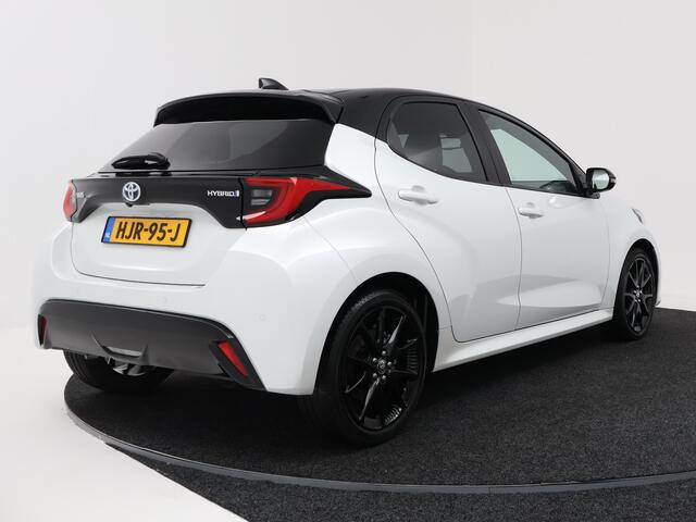 Toyota YARIS 1.5 Hybrid Executive | Navigatie | JBL | BLS | PDC V+A | Stuur-Stoelverwarming | Head-up |