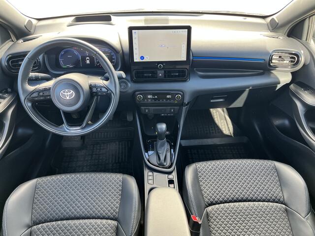 Toyota YARIS 1.5 Hybrid 130 Launch Edition HUD Parkeer en Dodehoek Sensoren Stoel Stuur Verwarming