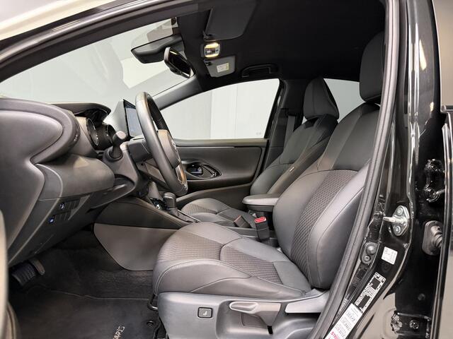 Toyota YARIS 1.5 Hybrid Executive Bi-Tone|HUD|Blindspot|Camera|Carplay