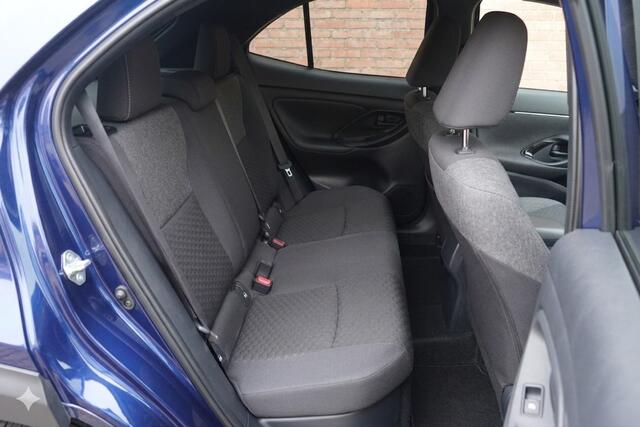 Toyota YARIS Cross 1.5 Hybrid 115pk CVT Dynamic | Comfort Pack | App Connect | Adaptive Cruise | Full LED | Camera | Keyless | Blind Spot | Stoelverwarming