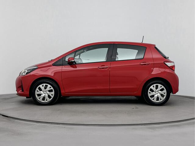 Toyota YARIS 1.5 VVT-i Aspiration | Trekhaak | Parkeercamera | Cruise Control |