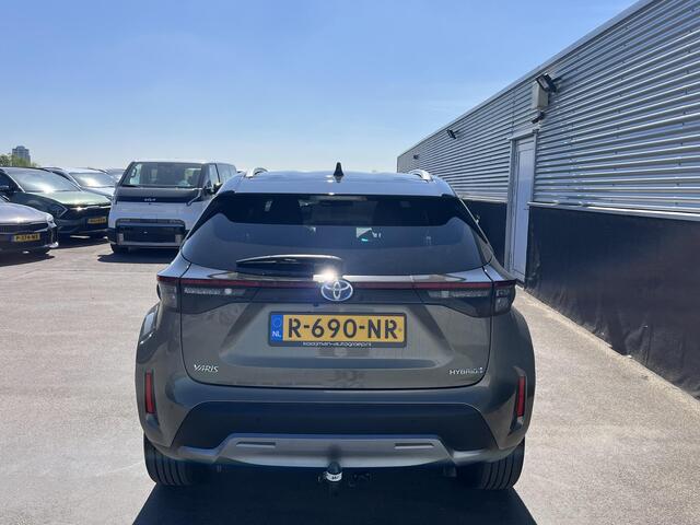 Toyota YARIS Cross 1.5 Hybrid Adventure Trekhaak, Dodehoekdetectie, HUD, PDC, Stuurwiel & Stoelverwarming, JBL, Navigatie, NL-auto