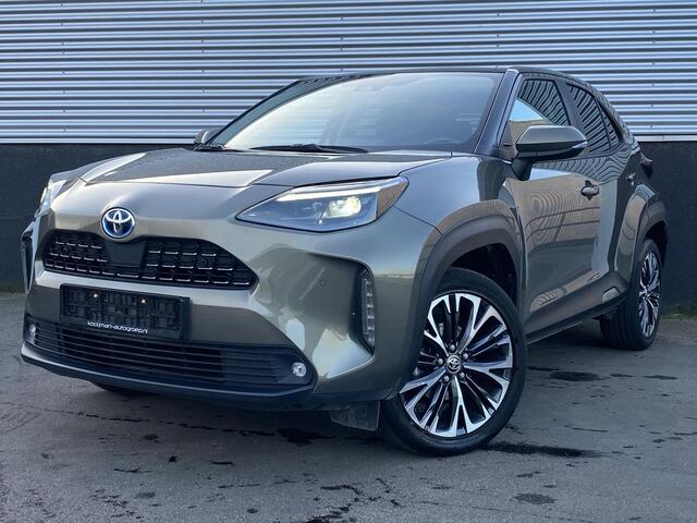 Toyota YARIS Cross 1.5 Hybrid Executive Panoramadak, Parkeersensoren voor + achter, Stoelverwarming, LED, Smart Key, LMV