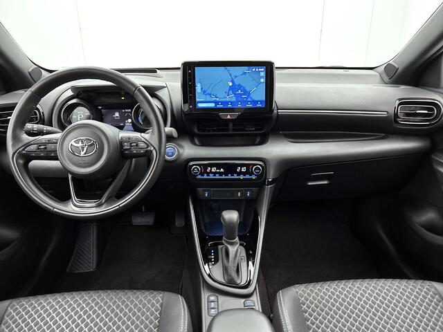 Toyota YARIS 1.5 Hybrid Executive | Dode Hoek Detectie | Stoel en Stuur Verwarming