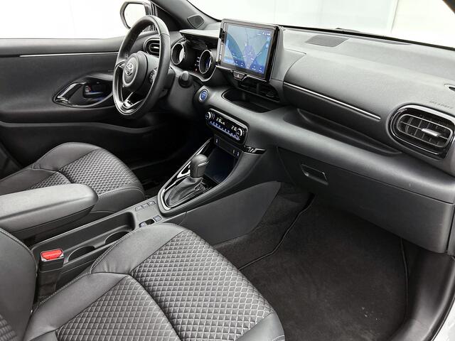 Toyota YARIS 1.5 Hybrid Executive | Dode Hoek Detectie | Stoel en Stuur Verwarming