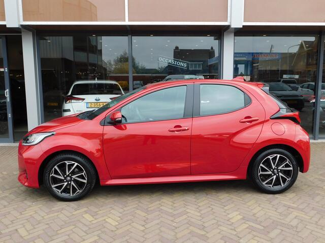 Toyota YARIS 1.5 Hybrid Dynamic | Navi