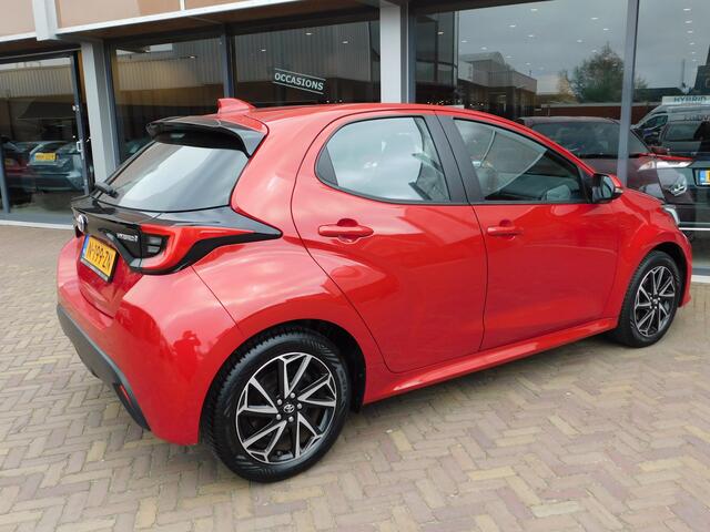 Toyota YARIS 1.5 Hybrid Dynamic | Navi