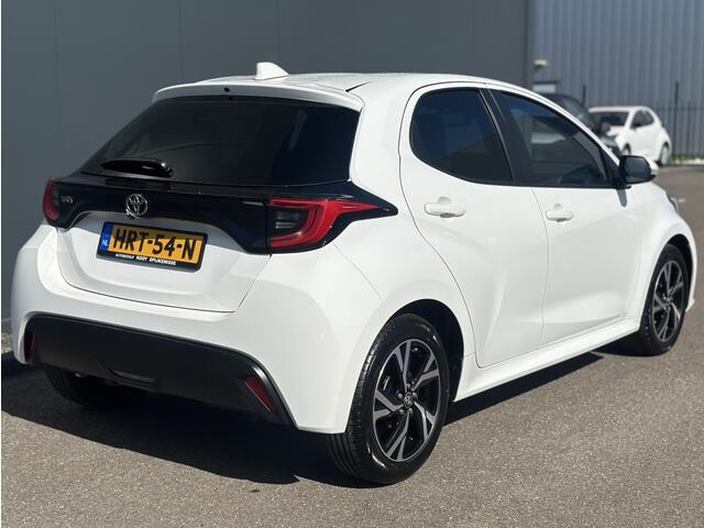 Toyota YARIS 1.5 VVT-i Style / Facelift / Apple carplay / Privacy glass