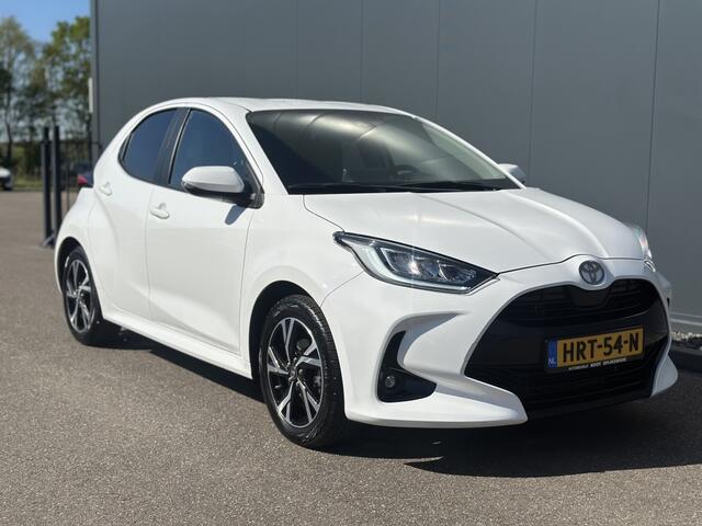 Toyota YARIS 1.5 VVT-i Style / Facelift / Apple carplay / Privacy glass