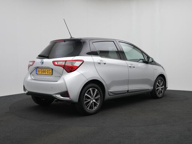 Toyota YARIS 1.5 Hybrid Y20 Exclusive Edition | Perkeersensoren achter | Navigatie | Bluetooth