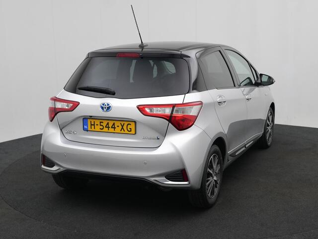 Toyota YARIS 1.5 Hybrid Y20 Exclusive Edition | Perkeersensoren achter | Navigatie | Bluetooth