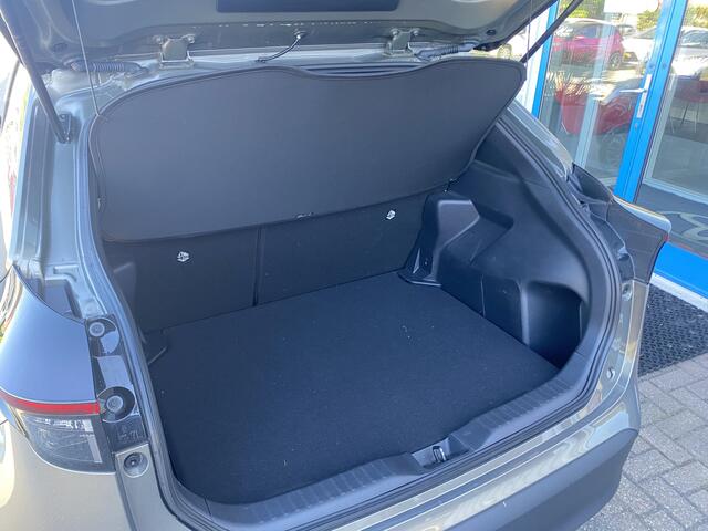 Toyota YARIS Cross 1.5 Hybrid 115 First Edition Trekhaak 18 Inch