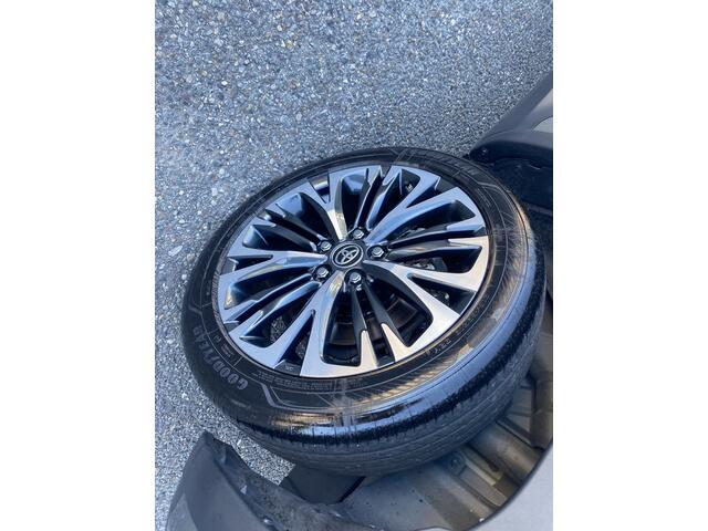 Toyota YARIS Cross 1.5 Hybrid 115 First Edition Trekhaak 18 Inch