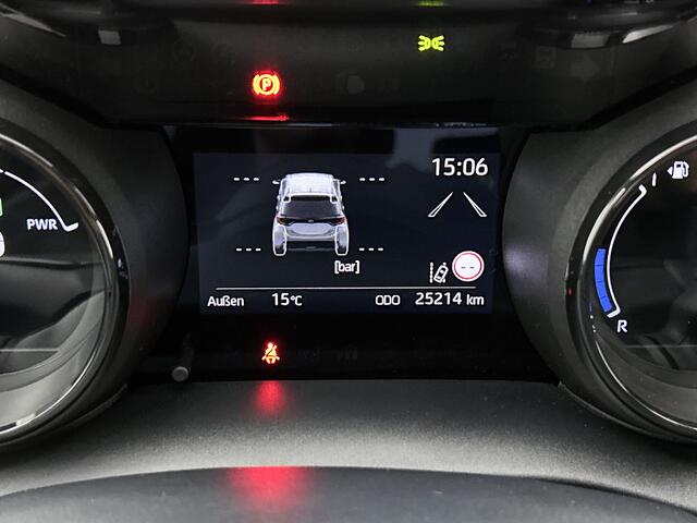Toyota YARIS 1.5 Hybrid Executive Limited + | Dealeronderhouden | Onderweg-naar-dealer