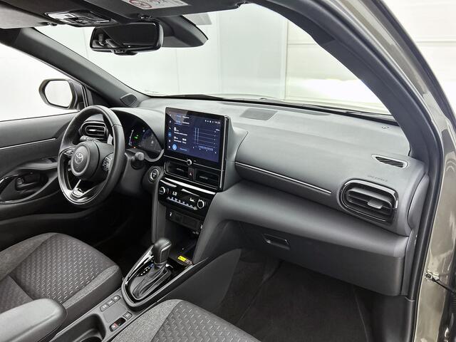 Toyota YARIS Cross 1.5 Hybrid 115 Dynamic ACC | Carplay | 17"LMV | Stoel en stuurverwarming | Verwarmde voorruit |