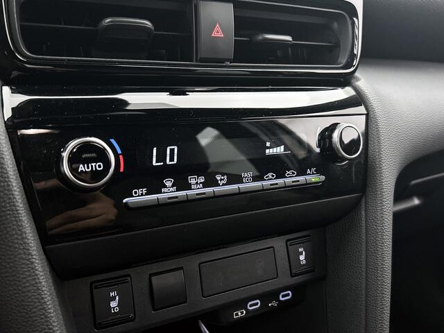 Toyota YARIS Cross 1.5 Hybrid 115 Dynamic ACC | Carplay | 17"LMV | Stoel en stuurverwarming | Verwarmde voorruit |