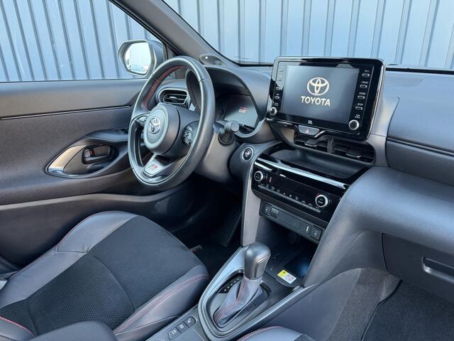 Toyota YARIS Cross 1.5 Hybrid GR Sport / Bi tone | 360 camera | JBL | Head-up | Rijklaar!!!