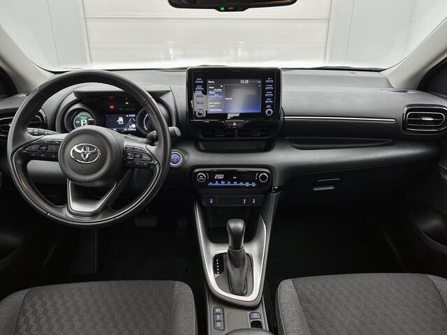 Toyota YARIS 1.5 Hybrid 115 First Edition ACC | Carplay | Stoelverwarming | 16" velgen | Clima