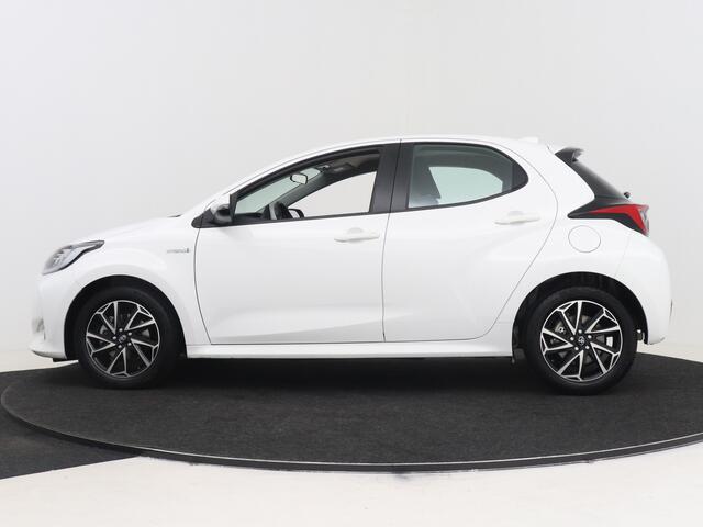 Toyota YARIS 1.5 Hybrid Dynamic I Adaptive cruisecontrol I LM velg