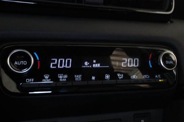 Toyota YARIS Hybrid 130 Executiv | Stoelverwarming | Modeljaarvoordeel ¤3.500