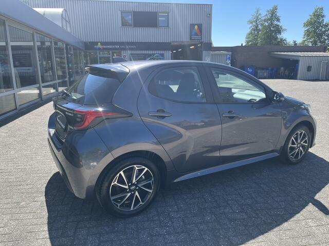 Toyota YARIS 1.5 Hybrid TeamD | Cruise | Navi | Camera | Winter-pakket