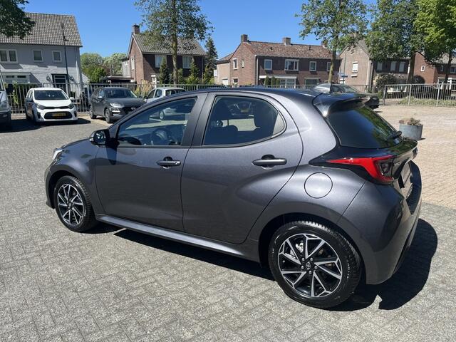 Toyota YARIS 1.5 Hybrid TeamD | Cruise | Navi | Camera | Winter-pakket