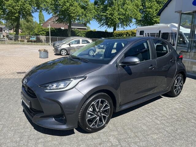 Toyota YARIS 1.5 Hybrid TeamD | Cruise | Navi | Camera | Winter-pakket