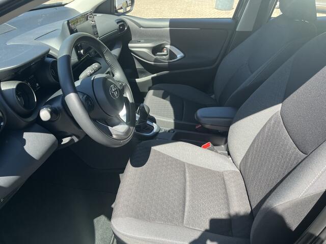 Toyota YARIS 1.5 Hybrid TeamD | Cruise | Navi | Camera | Winter-pakket