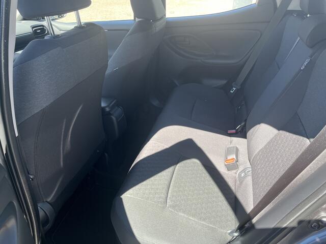 Toyota YARIS 1.5 Hybrid TeamD | Cruise | Navi | Camera | Winter-pakket