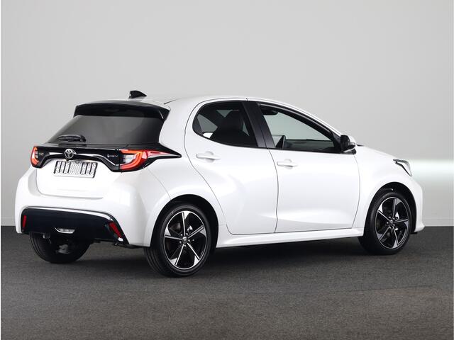 Toyota YARIS 1.5 Hybrid 130 Executive *NIEUW* | Direct leverbaar! | Premium kleur | MY2025