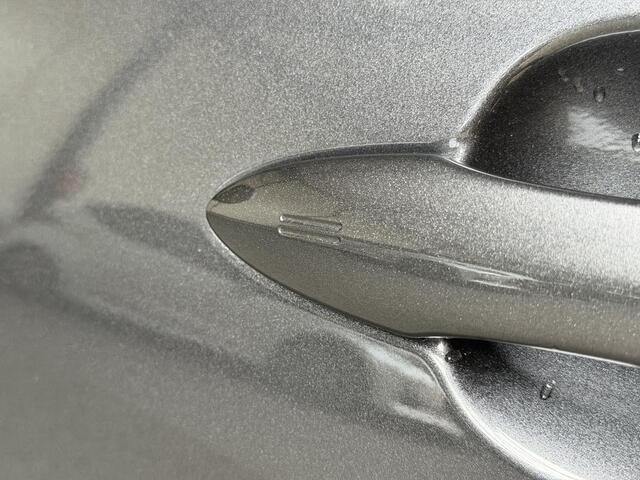 Toyota YARIS 1.5 Hybrid 115 Dynamic Uit voorraad leverbaar! Hoge korting!