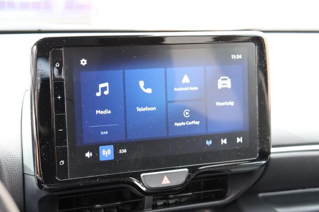 Toyota YARIS 1.5 Hybrid 115 First Edition Limited Parkeersensoren, Stoelverwarming, Apple Carplay / Android Auto.