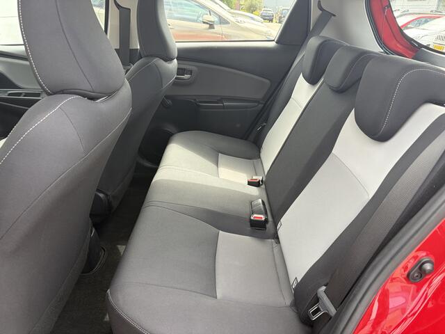 Toyota YARIS 1.5 VVT-i Aspiration NL Auto Clima Cruise Camera Bluetooth