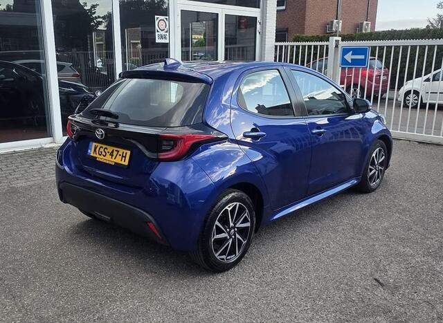 Toyota YARIS 1.5 VVT-i Dynamic Camera,Cruise,Airco,Keyles,RIJKLAARPRIJS!!
