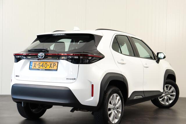 Toyota YARIS Cross 1.5 Hybrid Active, All Season banden