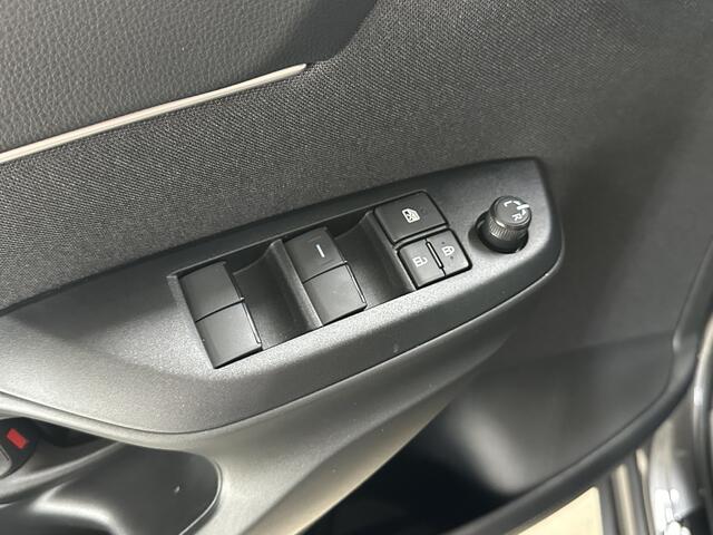 Toyota YARIS Cross 1.5 Hybrid 115 Dynamic | Stoel stuur verw. | Camera |