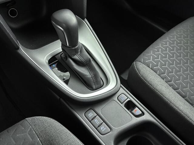 Toyota YARIS Cross 1.5 Hybrid Dynamic | Stoelverwarming | Parkeercamera | Navigatie |