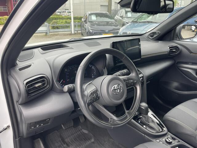 Toyota YARIS Cross 1.5 Hybrid Adventure AWD Panoramadak