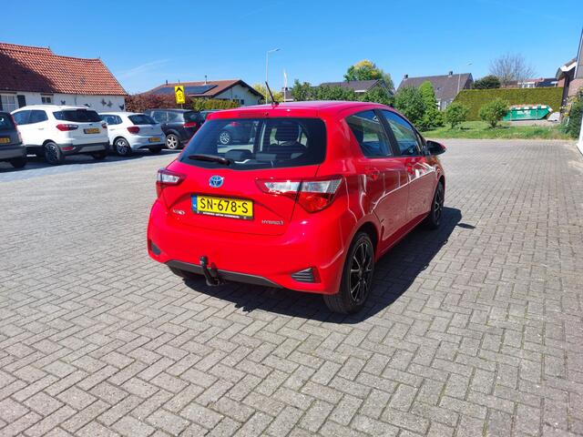 Toyota YARIS 1.5 Hybrid Premium
