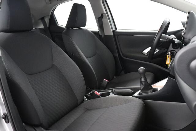 Toyota YARIS 1.0 VVT-i Active | Carplay/Android Auto | Camera | Cruise Control |