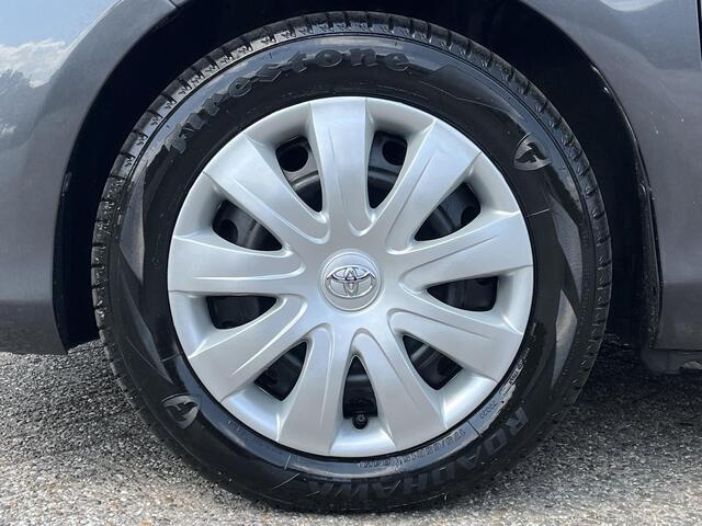 Toyota YARIS 1.5 Hybrid Active | Navigatie | Parkeersensoren achter | Cruise control | Automatische airco |