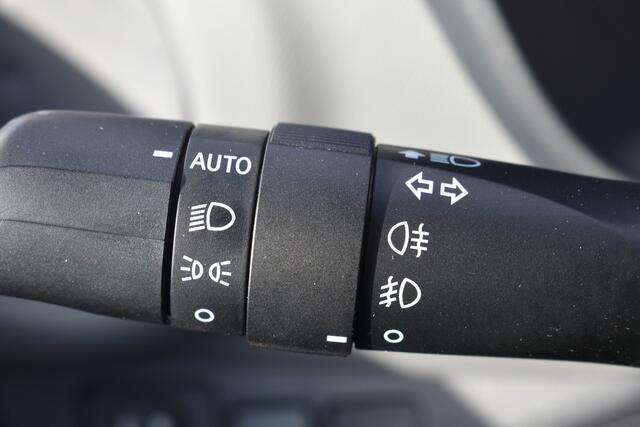 Toyota YARIS 1.5 Hybrid Dynamic Automaat 100pk | Trekhaak | Achteruitrijcamera | Cruise control | Keyless entry |