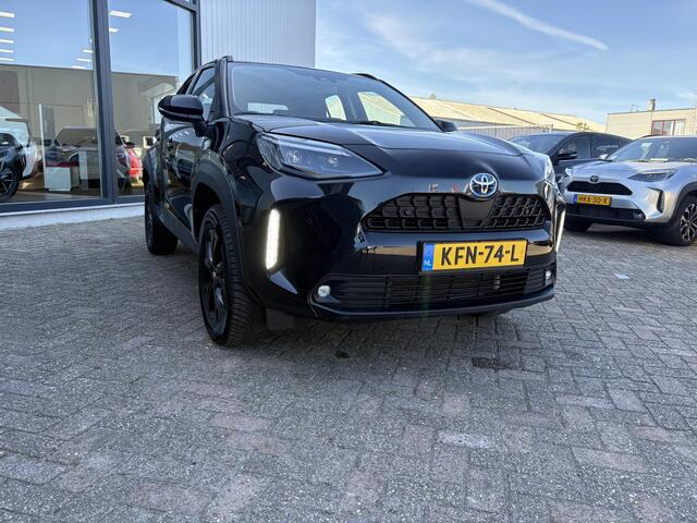 Toyota YARIS Cross 1.5 Hybrid First Edition Trekhaak Stoel en stuurverwarming elektrische achterklep