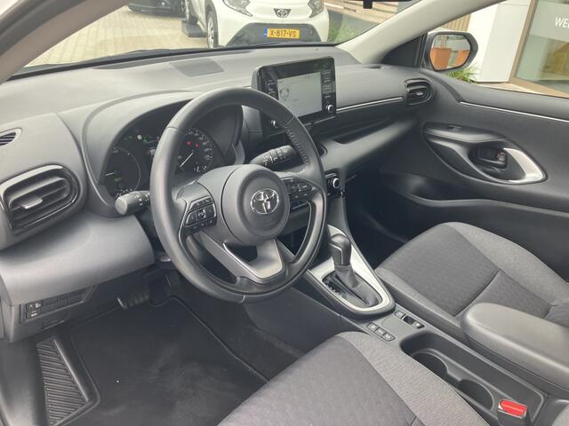 Toyota YARIS 1.5 Hybrid Active | Camera | Apple Carplay Android Auto (34000km