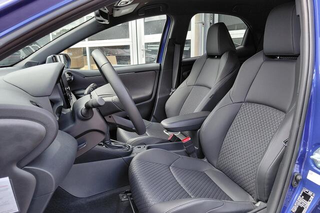 Toyota YARIS 1.5 Hybrid 130 Executive, Parkeersensoren
